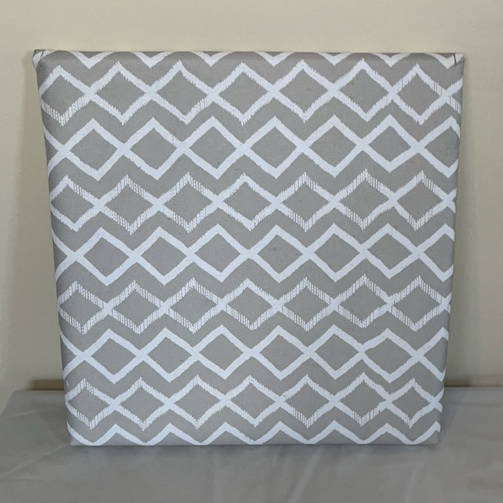 Thirty-one pinboard